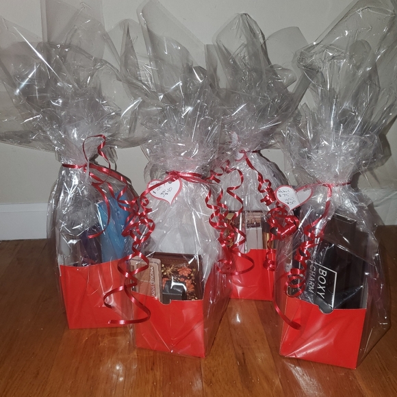 Mak up - Picture 2 of 2